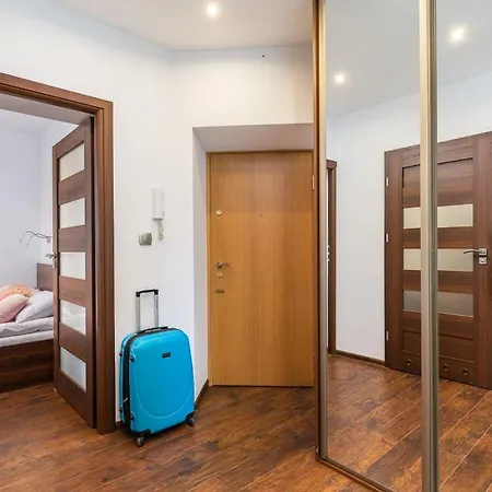 Rent Like - Aleja Solidarnosci 105 *